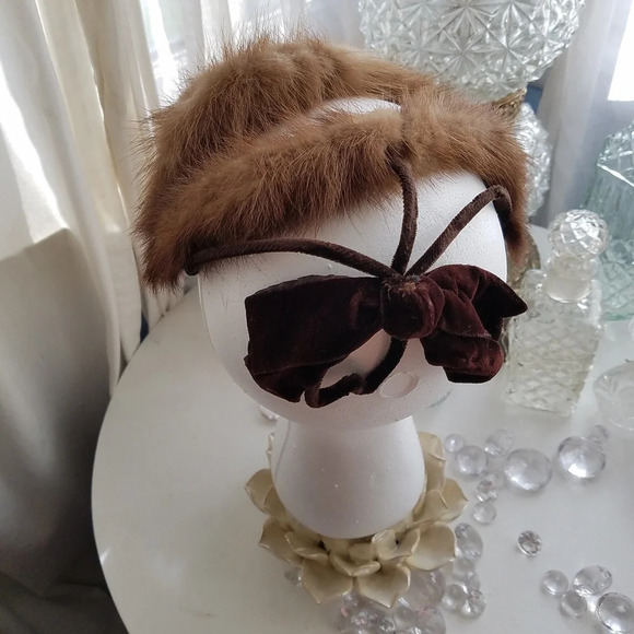 Vintage Hat | Brown Fur Fascinator With Bow main image 4
